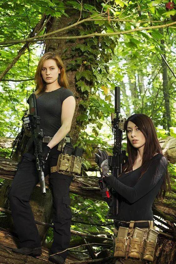 精选好图:持枪美女_特工_美女