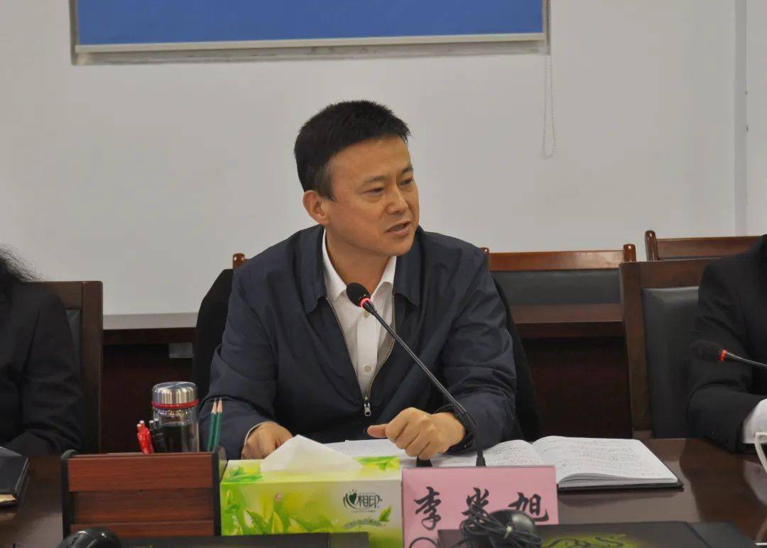 成都中院党组副书记,副院长李光旭带队到青羊法院征求代表委员意见