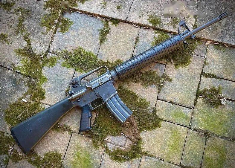 军用枪械美图美酒是越久越醇枪亦是如此