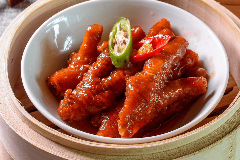 广东人教你做豆豉蒸凤爪,咸香入味虎皮漂亮,软糯脱骨入口即化_鸡爪