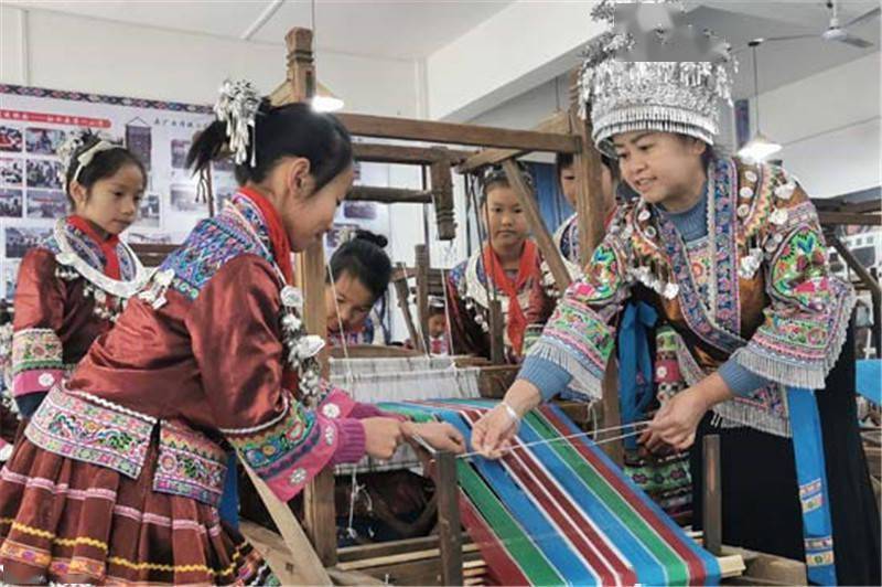 李玲锋|柳州市融水苗族自治县小学生体验非遗文化过苗年