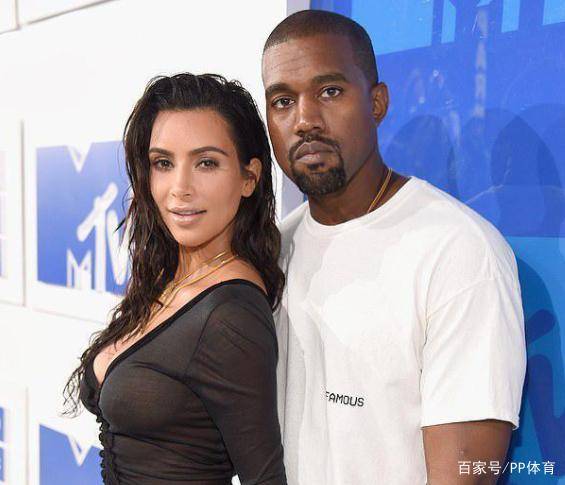 曝侃爷与俄罗斯超模约会女方是c罗前女友伊莲娜