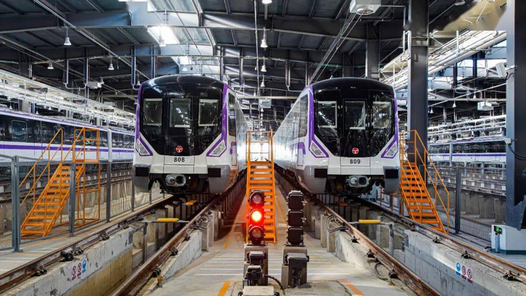 海河教育园车辆段内的列车整装待发而今多个荣誉加身的天津地铁6号线