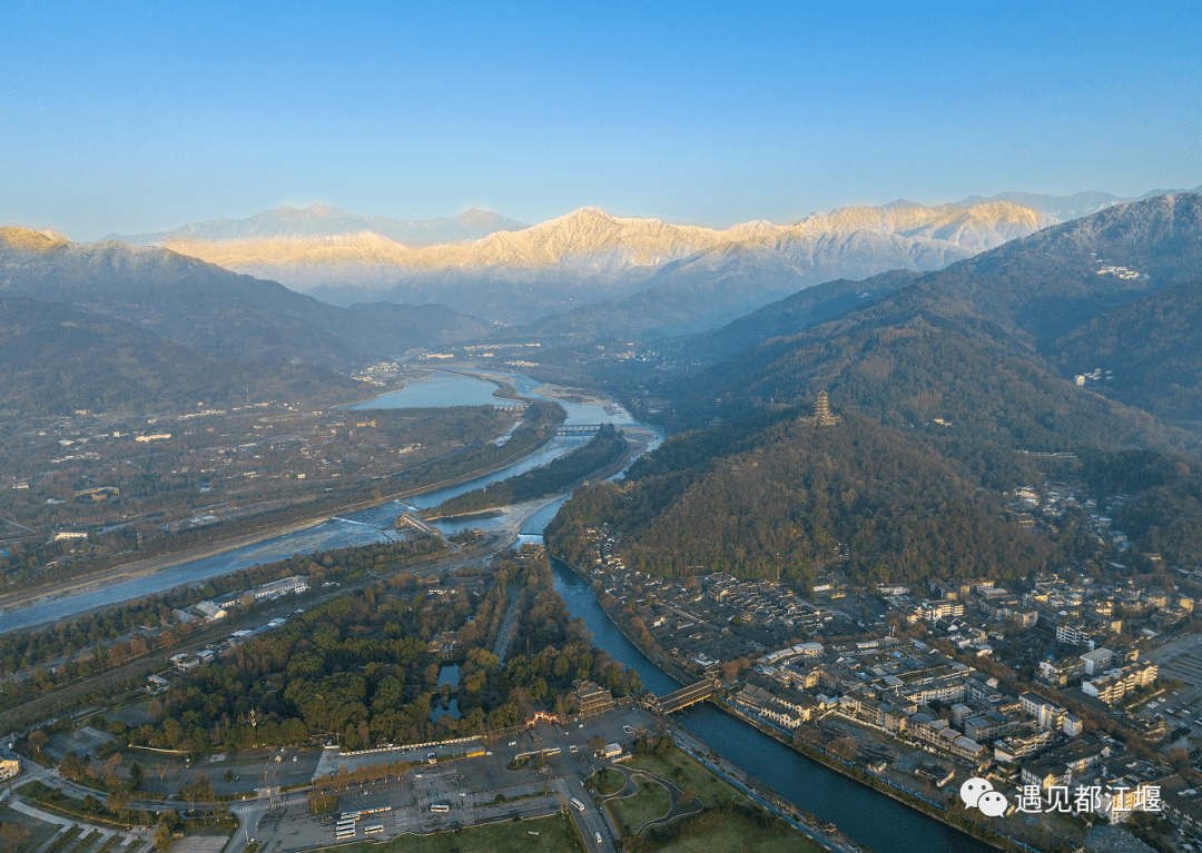 谦益|这里是都江堰，离雪山最近的公园城市！