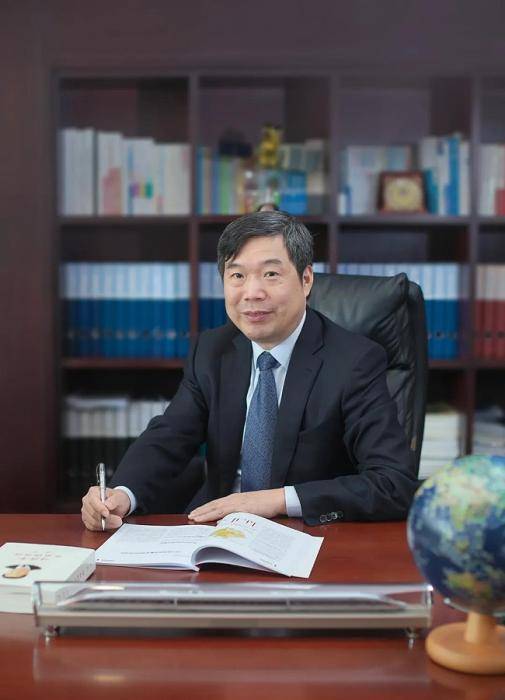 周华富_经济_偏远地区