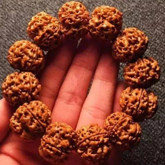 包浆,文玩人永无止境的追求,从原色到包浆 的全过程_阶段_星月_核桃