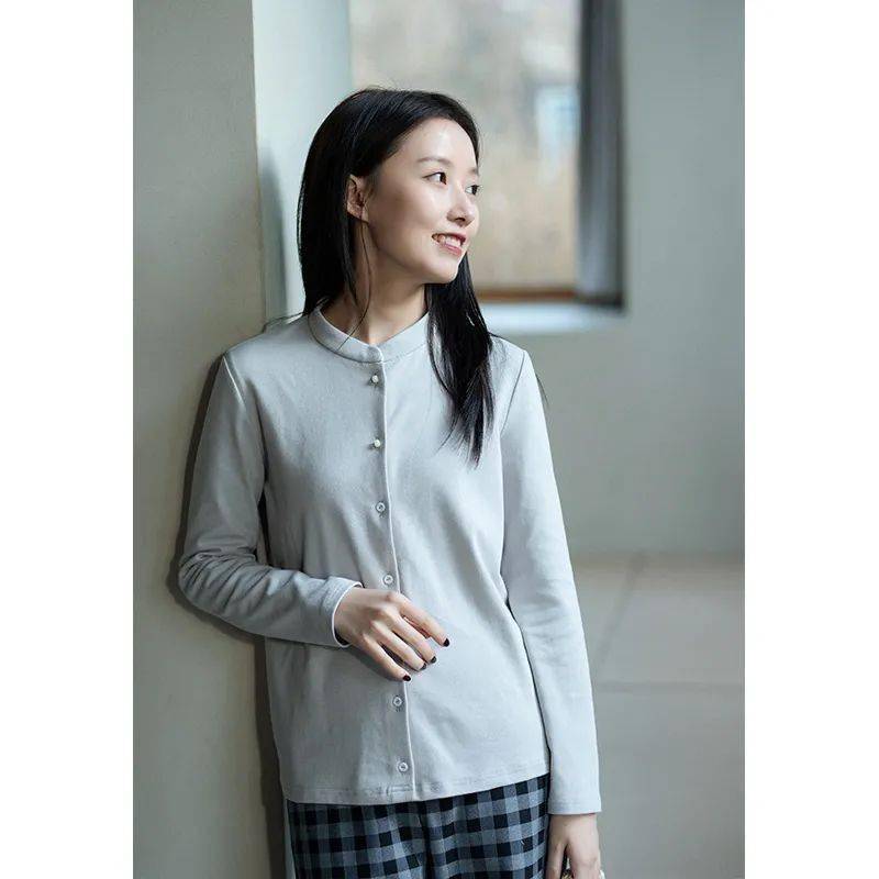 顾梅窗接了张玉柏的家信,信中说是海疆靖宁,玉柏