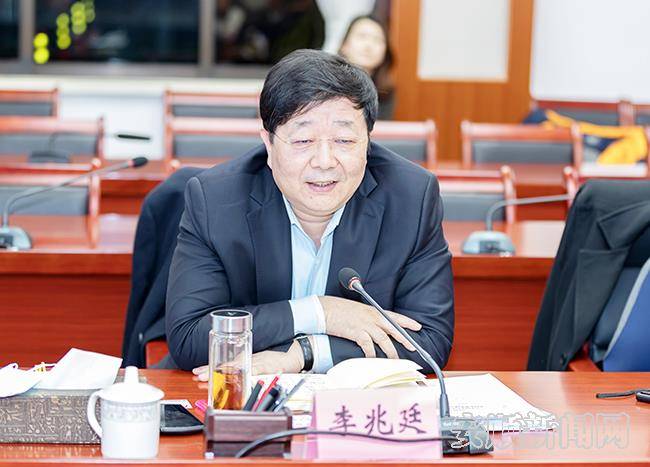 宋晓路与东旭集团董事长李兆廷座谈