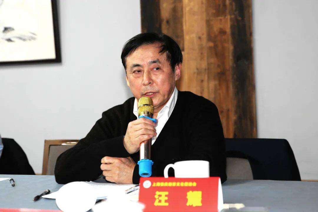 张志国刘圣春左骏游三红叶煌成齐文忠朋刘军王劼工作会议由党委书记