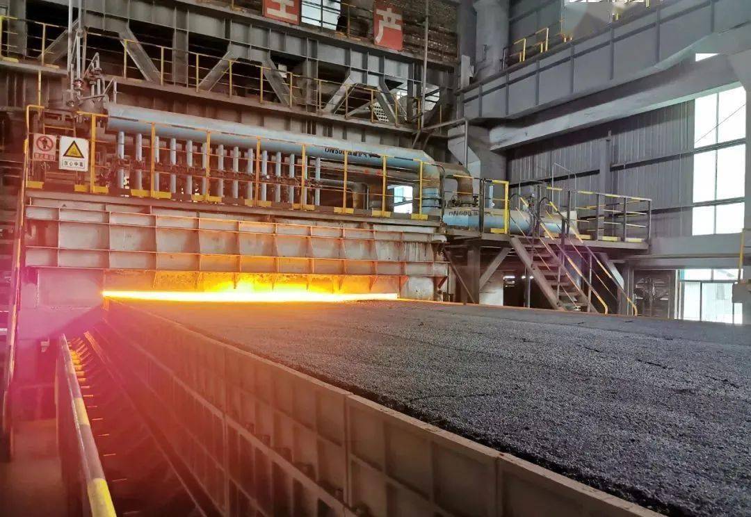 对症保供顽疾 破瓶颈解难题02围绕烧结矿保供和降本增效目标,该作业区