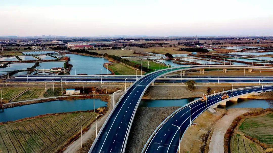 常台高速公路常熟东互通连接线工程顺利通过交工验收
