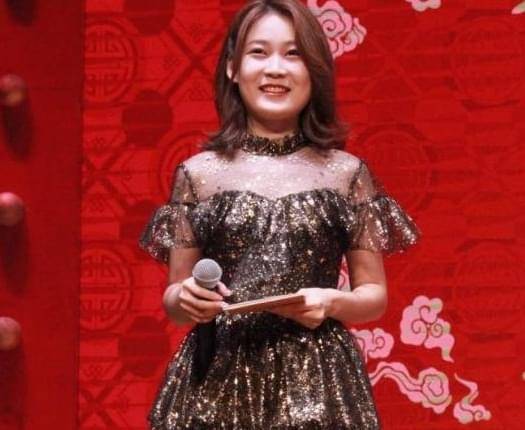 德云社唯一女主持人集众演员宠爱她究竟是啥来历