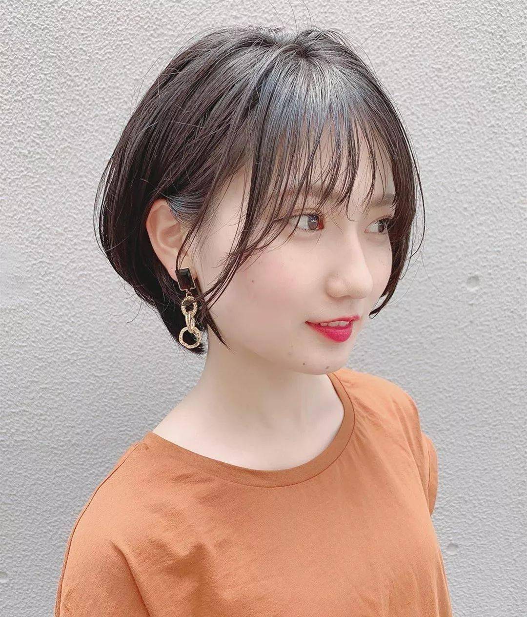 "可爱风"短发_发型_中国_人类