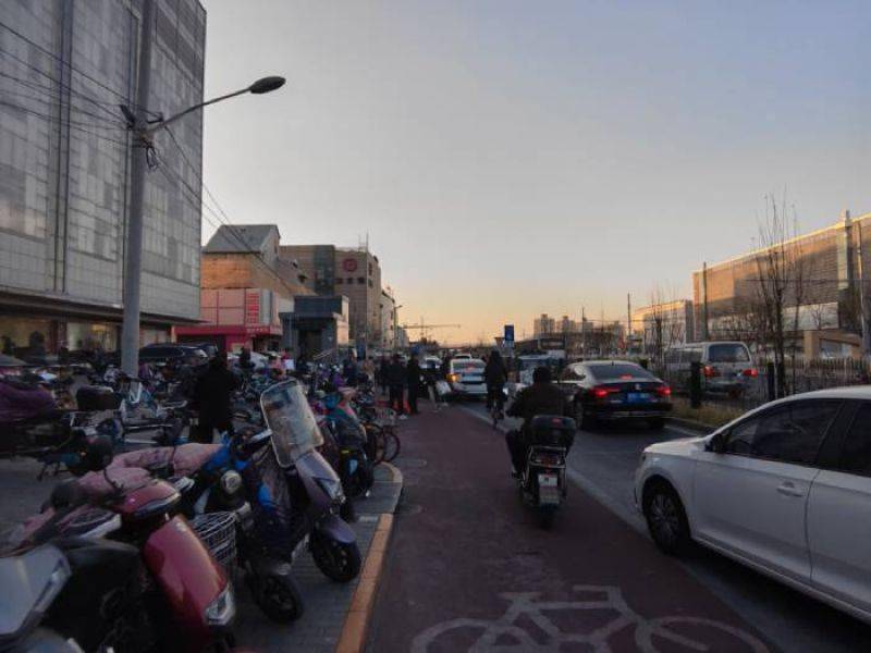 跨年夜 大红门服贸业态全面退出 部分更新为 国际文化科技园 原商户 转战 固安 永清 苗诗雨 服装 店家