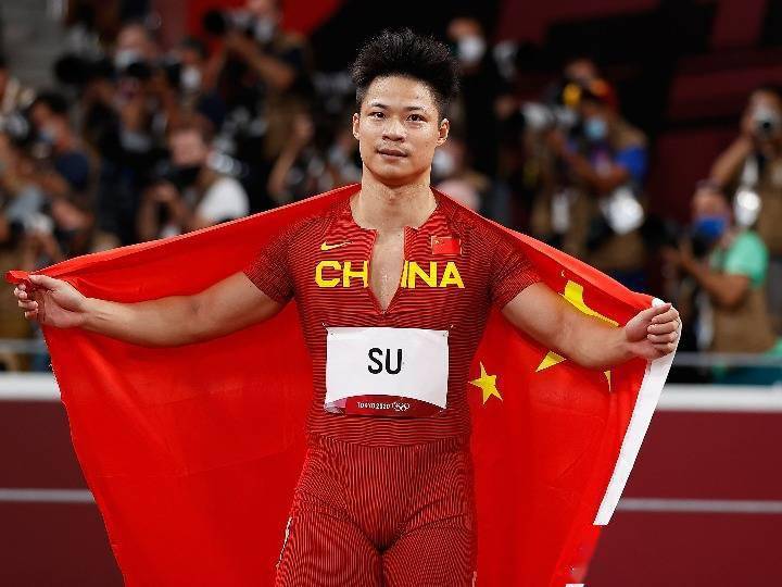 省体育局局长王禹平南粤健儿展示中国速度中国质量