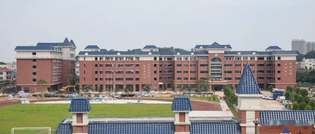 2022元旦献词灯都古镇感谢有您