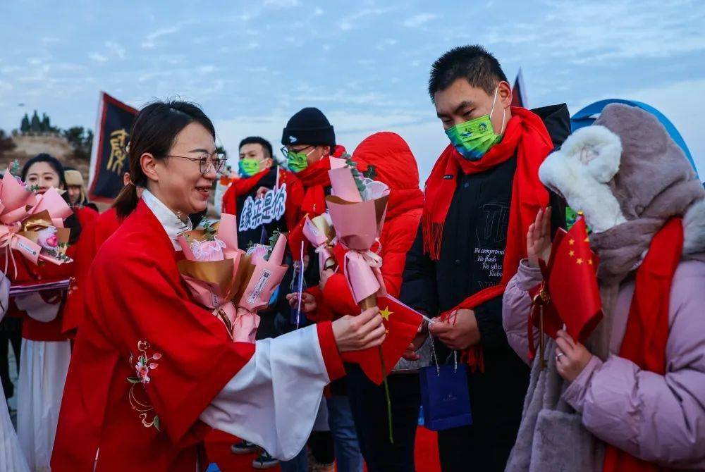 好运|相约好运角迎曙光 新人“天尽头”真情告白