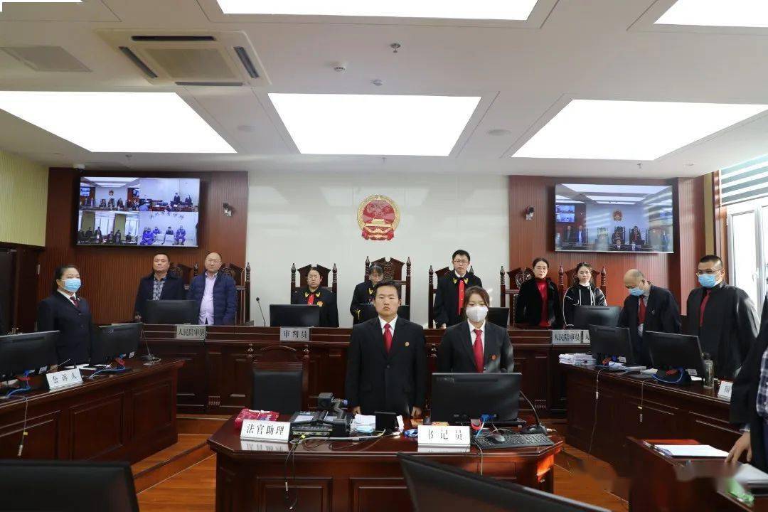 阳信:周某某等12人犯组织,领导,参加黑社会性质组织罪一案公开宣判