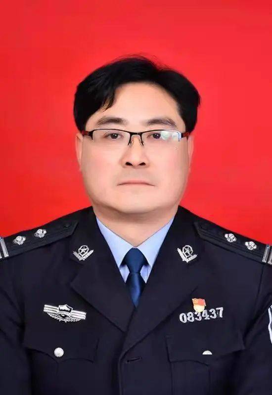 梁振东,方城县局三贤山派出所所长 ,二级警长(荣获个人二等功1次,嘉奖