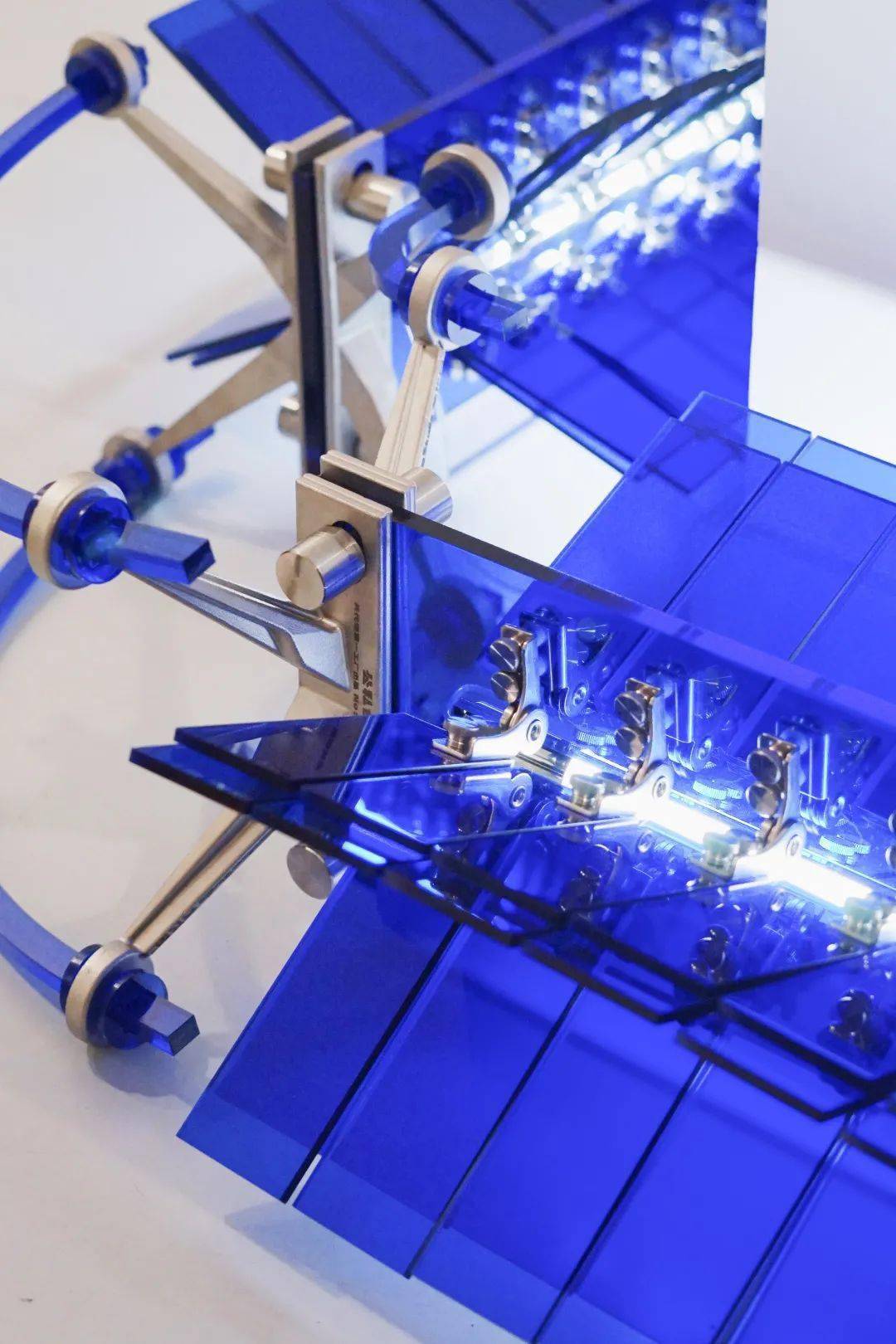 艺术艺术新生代（上）：用艺术的视角去设计“家具”