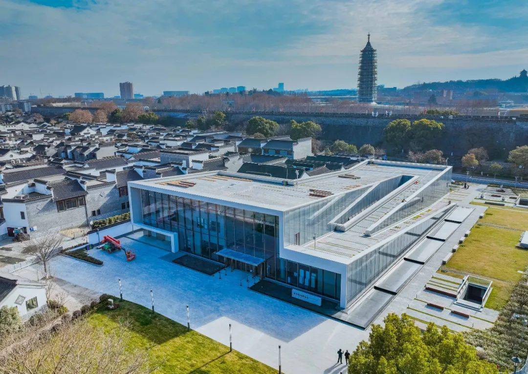 南京城墙博物馆展陈区域包括博物馆负一层和一层,负一层为南京城墙