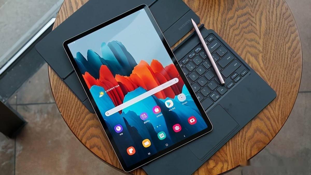 三星8000mah平板坠落8256g降1300元价格战开始了