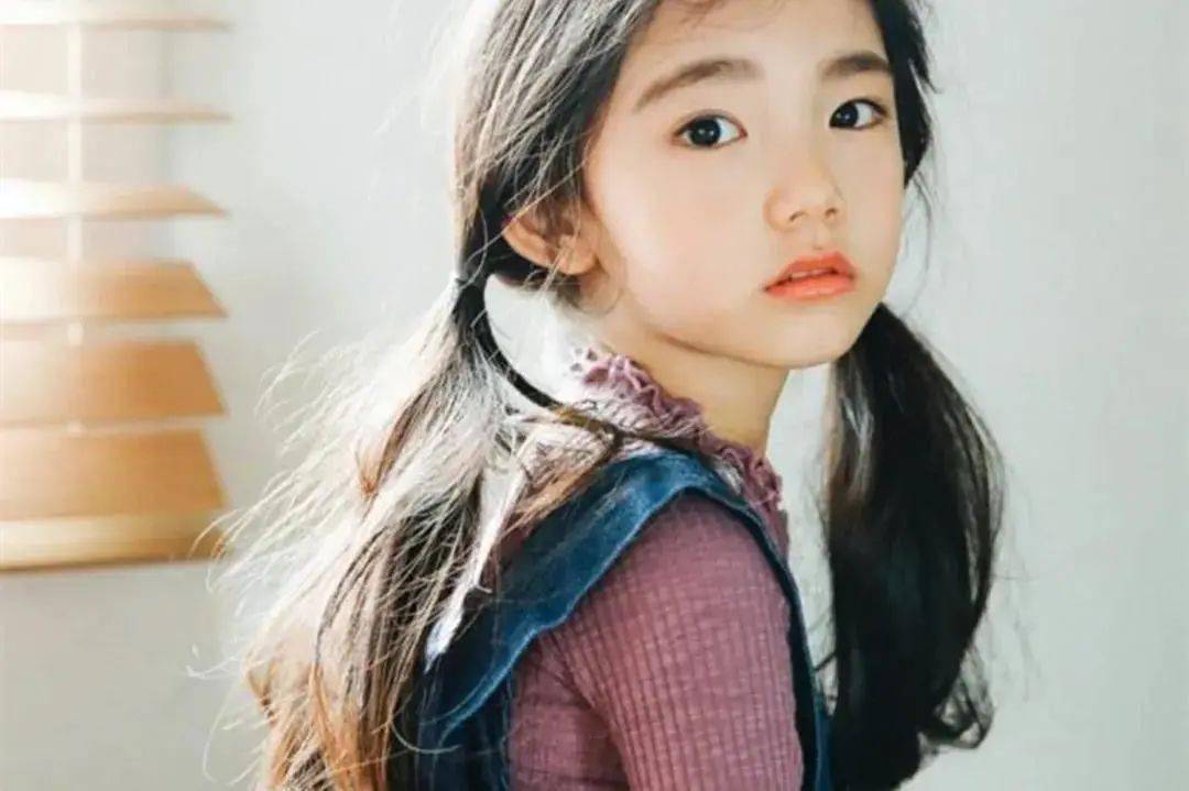 李恩彩年仅12岁，终身身高定格1米5！妈妈知道真相后，后悔不已！