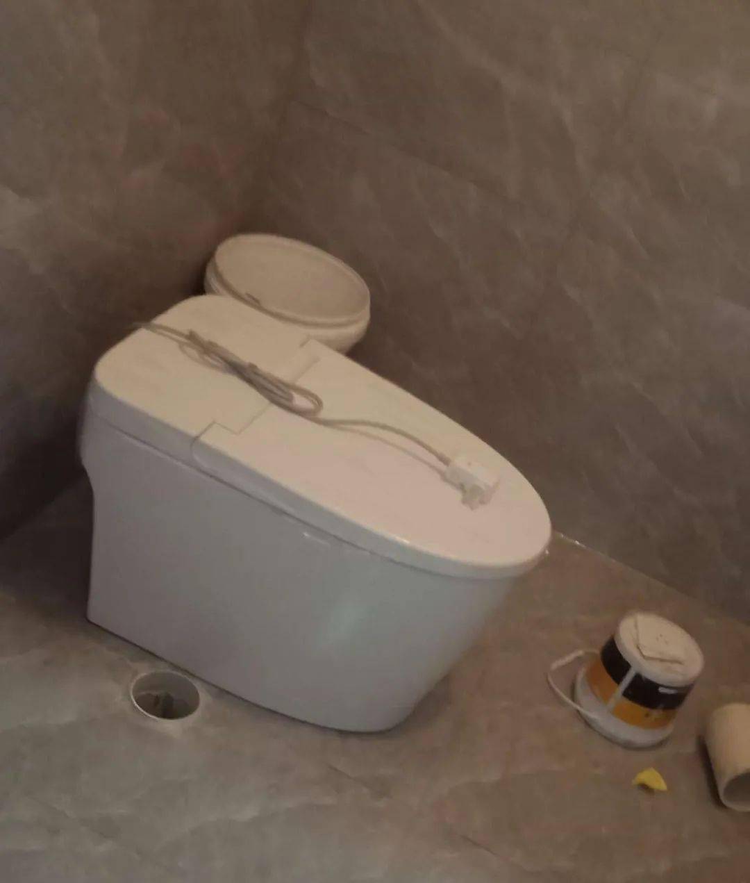 马桶坐便器的安装图解 411a12f83f644513b961f92333671785.jpeg