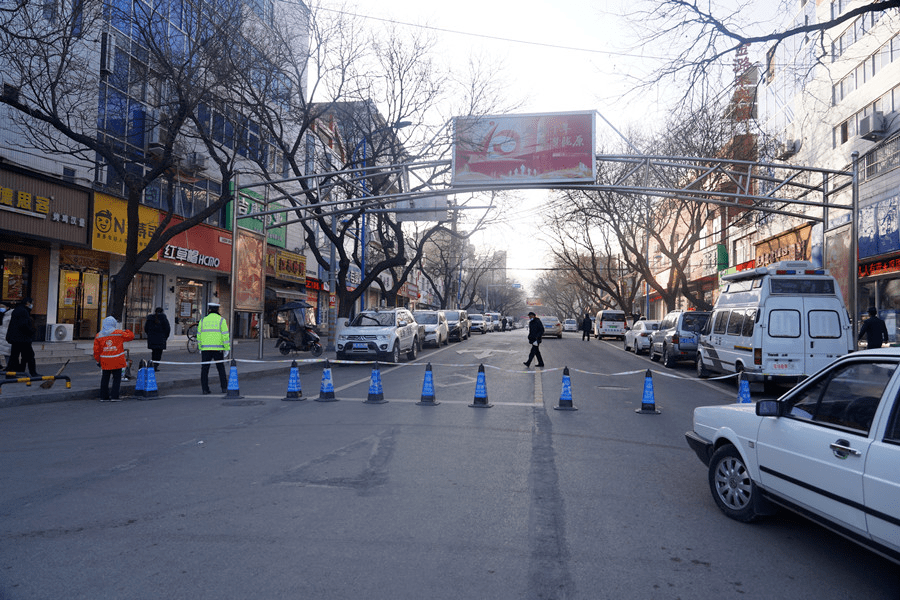 2020年11月,泾川大队就检查中发现的泾川县金潞来酒店有限公司的消防