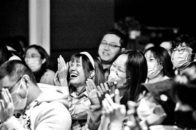 喜剧|观众主聊的“谐聊”为何能搭中“喜脉”