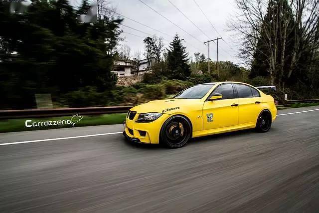 凶猛独特宝马e90335i改装鉴赏