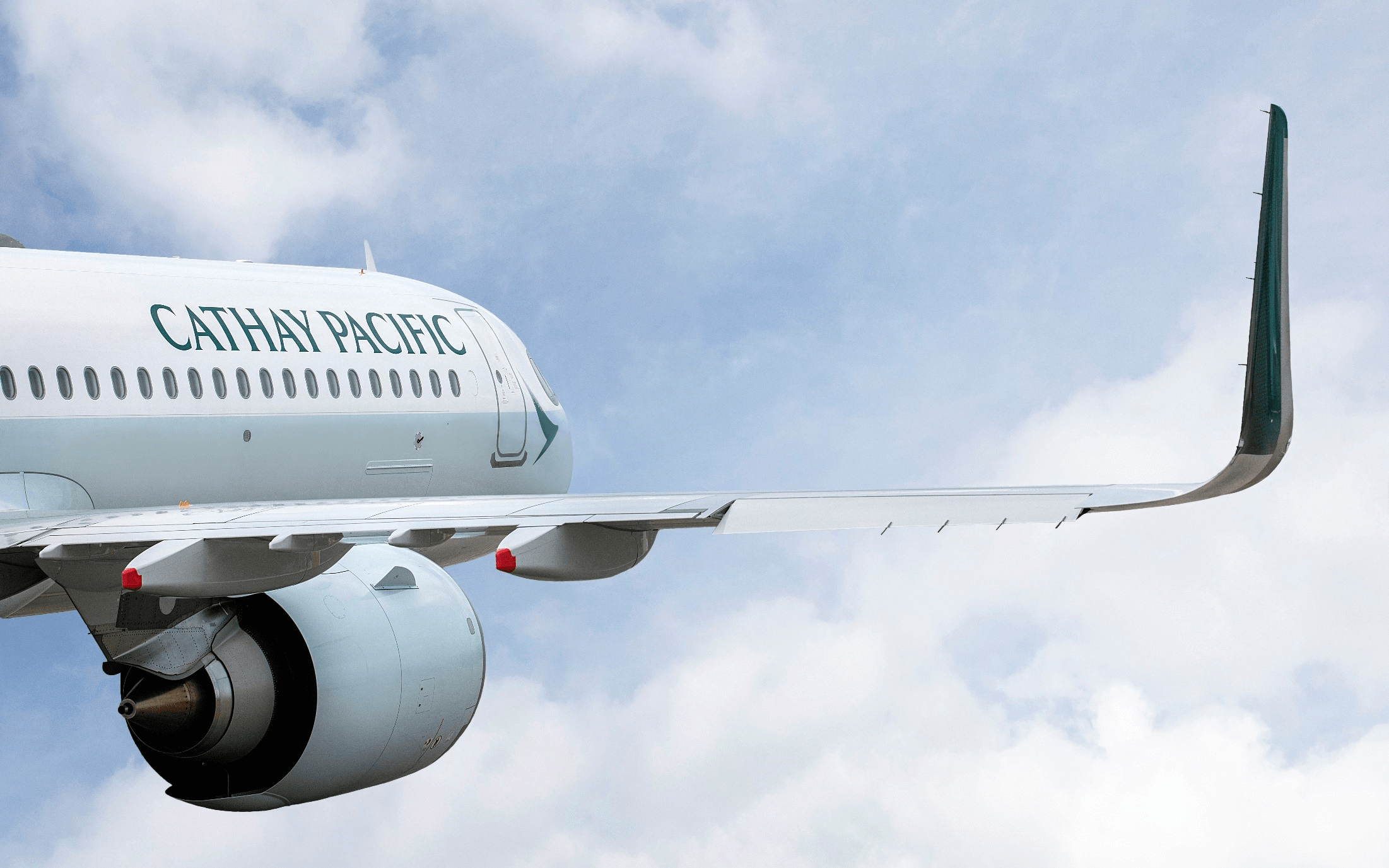 休克的香港航空业国泰航空将客运航班削减至疫情前的2