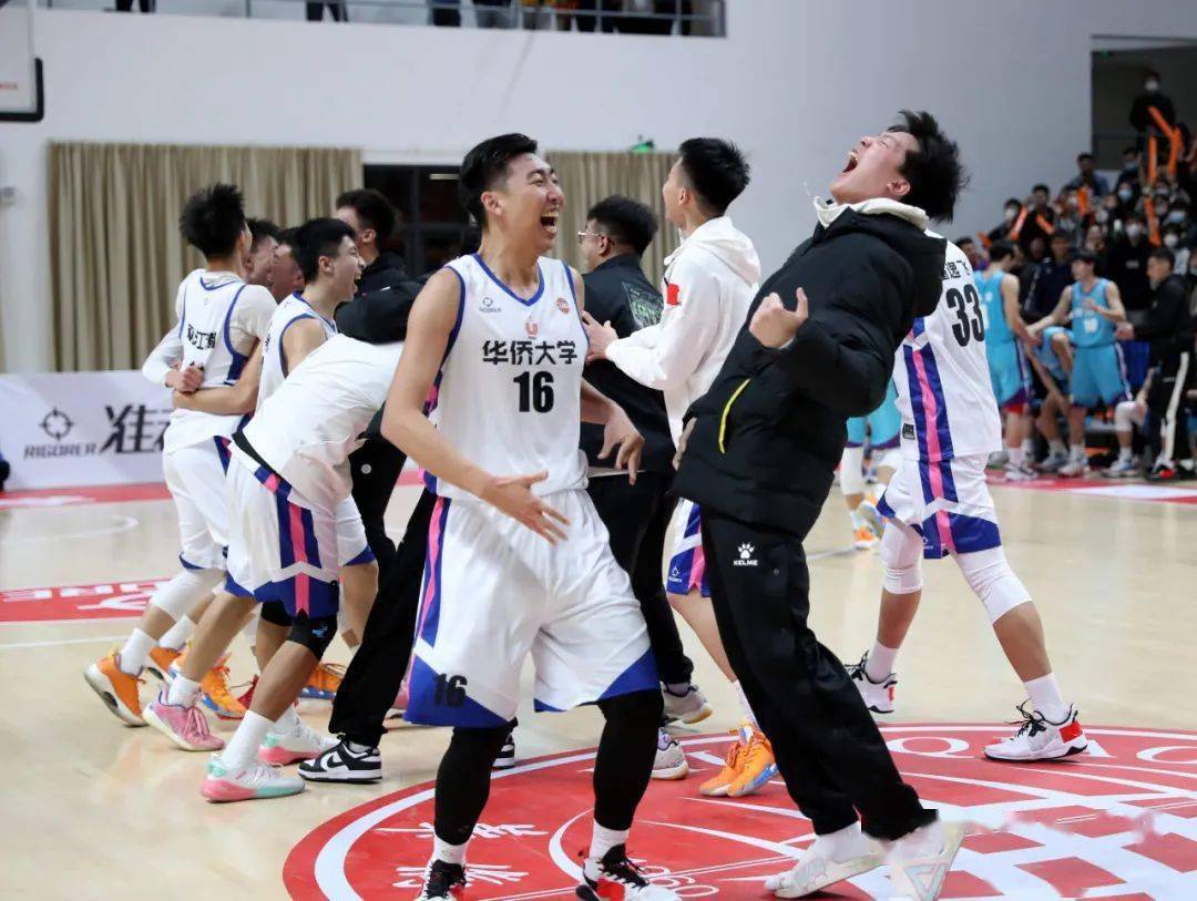 中国大学生篮球联赛新赛季开局亮点纷呈有望全面恢复主客场制