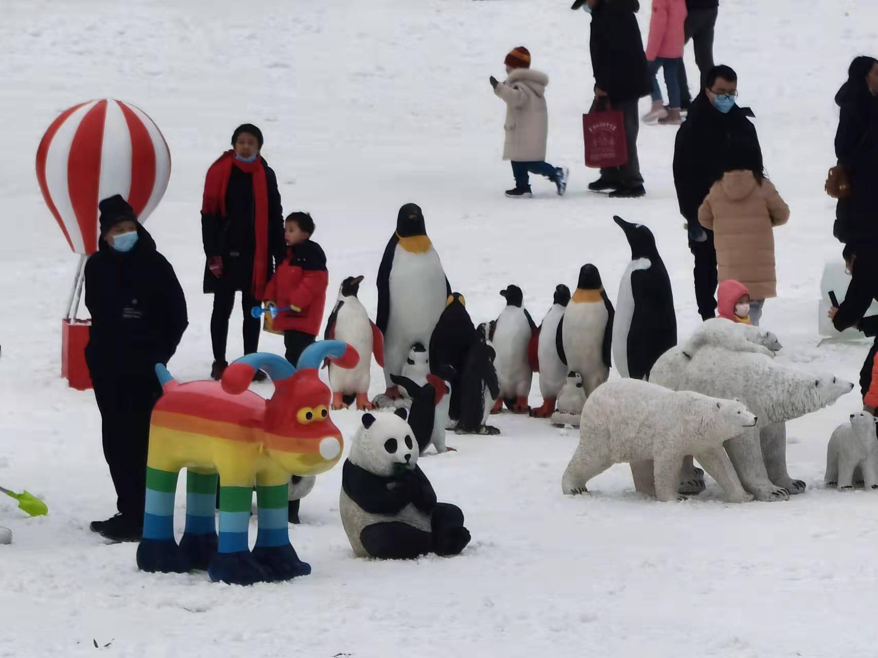 乐园|仿佛置身童话乐园！孩子们紫竹院公园尽享冰雪乐趣