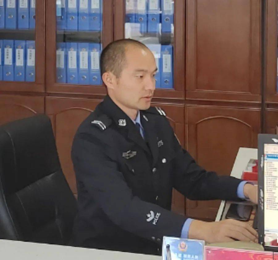 大队辅警 王斌巴彦淖尔市五原县公安局塔尔湖派出所辅警队辅警 郭峰