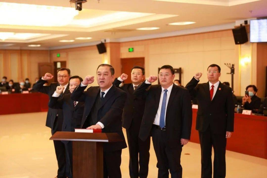 宋鸿源同志全票当选大庆市人民政府副市长,市公安局局长_全力_服务_政