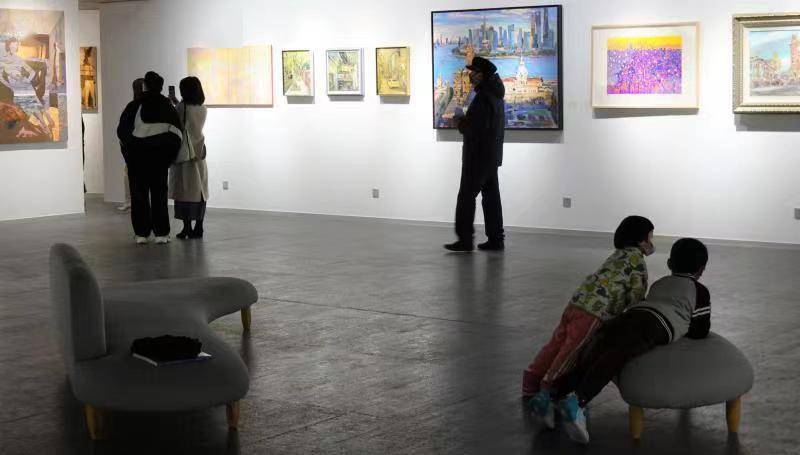 新年 会客 在这个集结40多位中外画家80多件新作的 阳台 瞭望风光绝佳的上海 世界 赵抗卫 文化