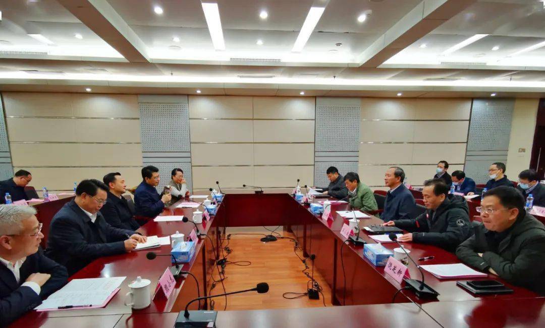 1月10日下午,省商务厅党组书记,厅长谢一平会见来厅走访对接工作的