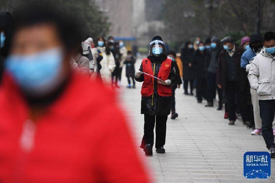 一线|和病毒赛跑：郑州抗疫一线的坚守