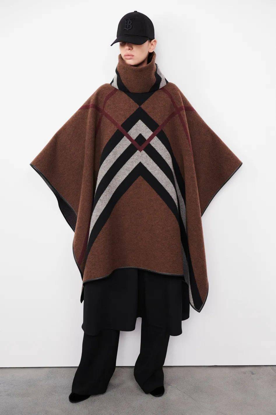 图案 Burberry 22早秋 | 关于疫情之下的设计思考