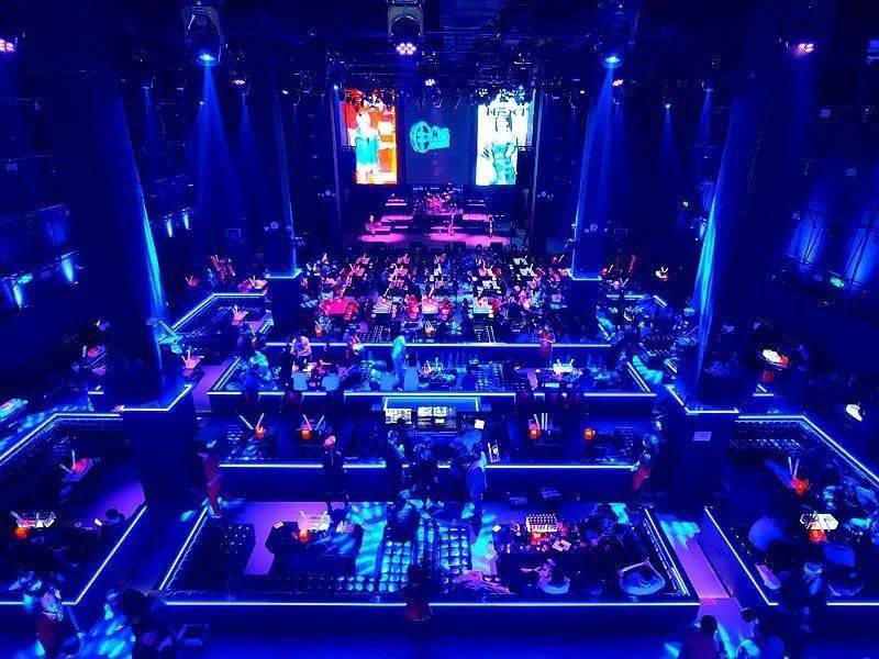 拆资千万打造的红livehouse酒吧亮相南充