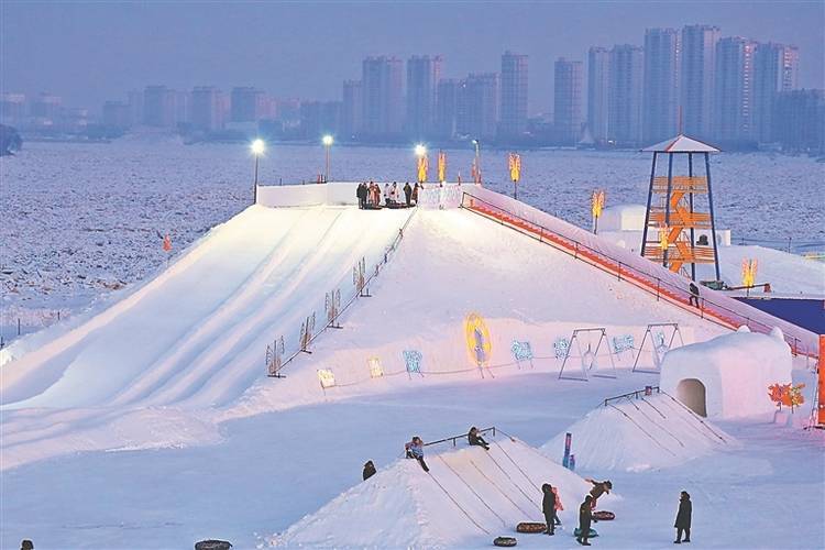 大泳|来佳木斯冰雪大世界赴一场梦幻之约