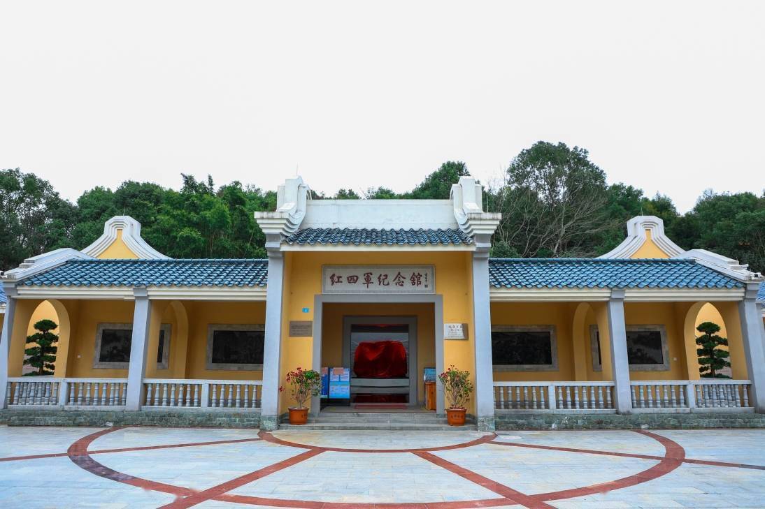 谋划:专家齐聚献策乡村振兴位于梅州市平远县仁居镇的仁居村拥有美丽