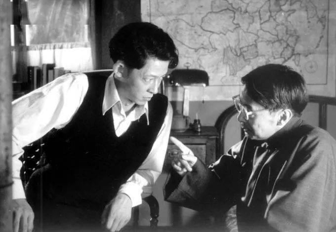 常江:《无悔追踪》冯静波,荧屏上最丰富的知识分子