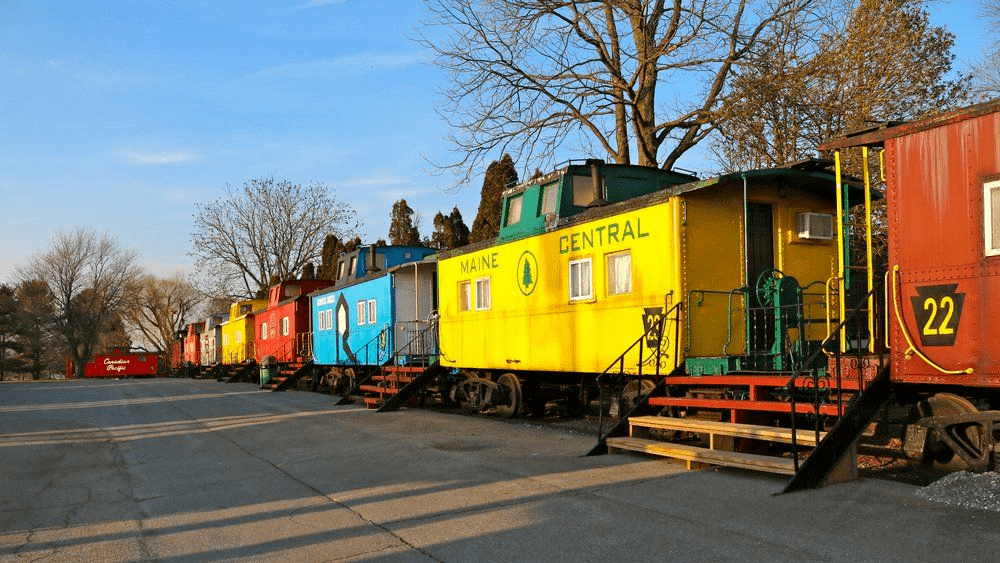 火車在美國的偏僻農村隱藏著這麼一個明星旅館