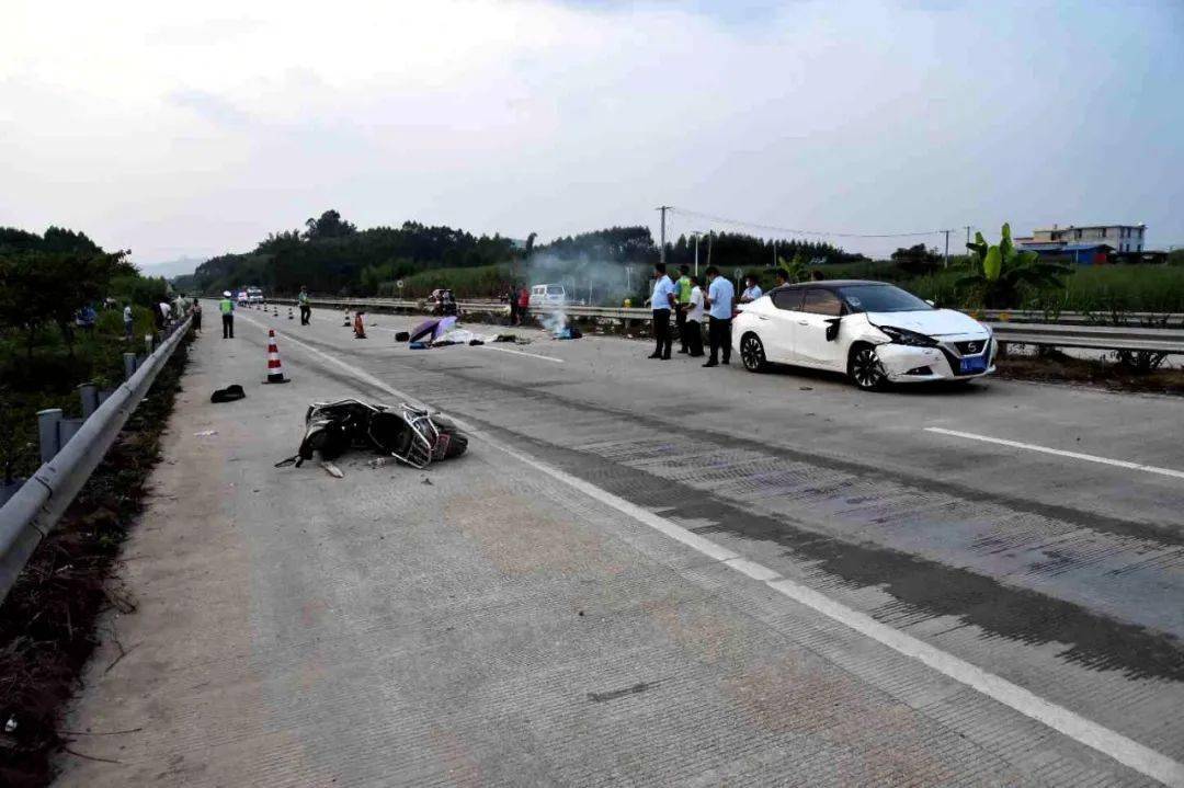2021年度"十大交通事故案例",现场触目惊心