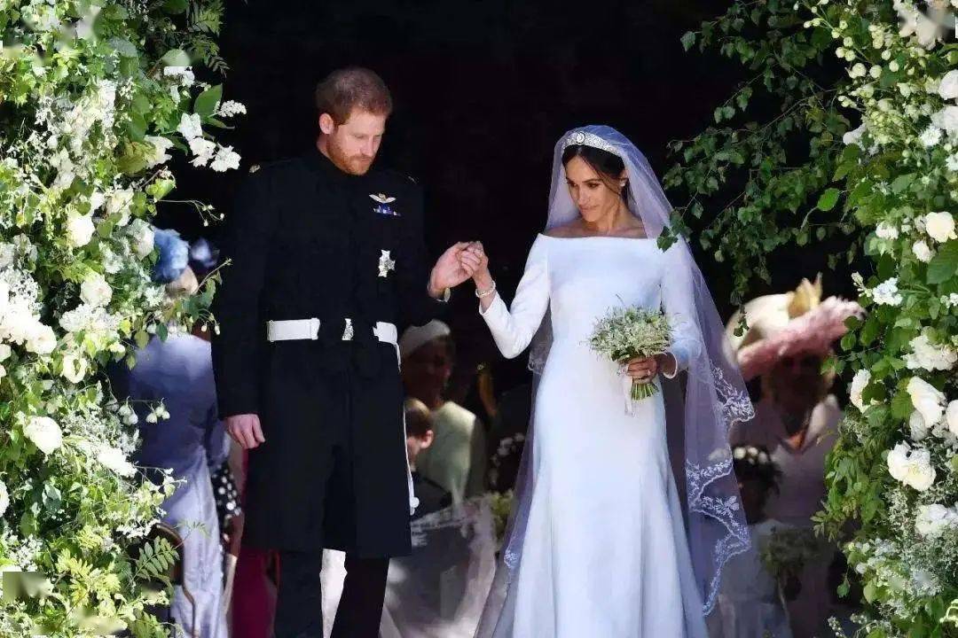 英国王子娶平民姑娘图片