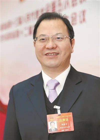 省两会期间常德市长接受媒体专访谈常德担当他这样说