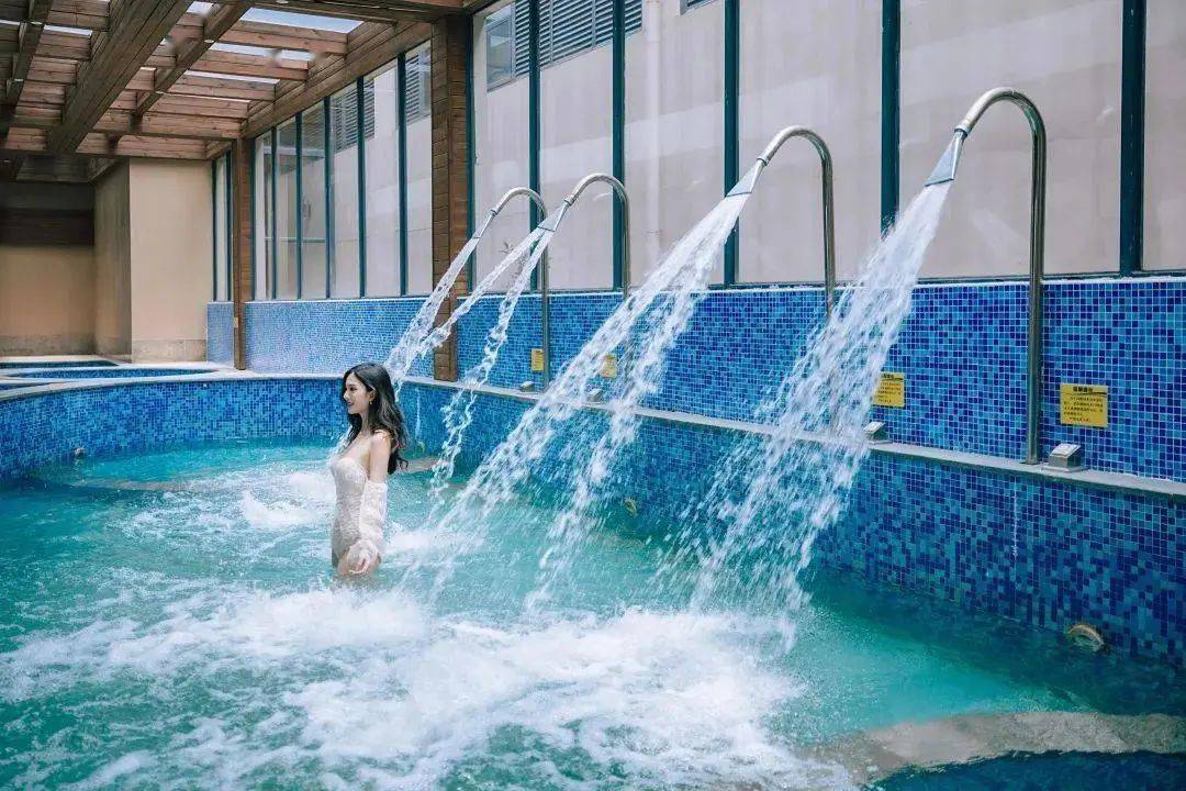 东南花都国宾级楼王龙溪山庄休闲度假之旅畅泡阶梯式天然海水温泉体验