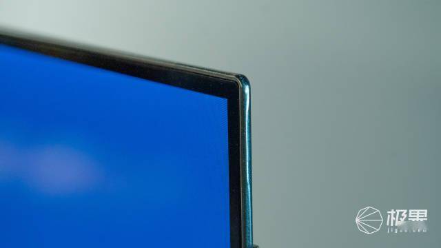 创维S82深度评测：专业调色师都“挑不出刺”的屏幕，怎么盘出不一样的美感？